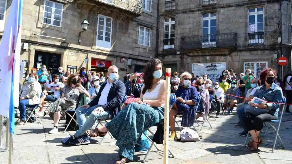 Homenaxe a &Aacute;nxel Casal na praza do Toural. (Foto: BNG) #&aacute;nxelcasal #homenaxe #bng #toural #compostela