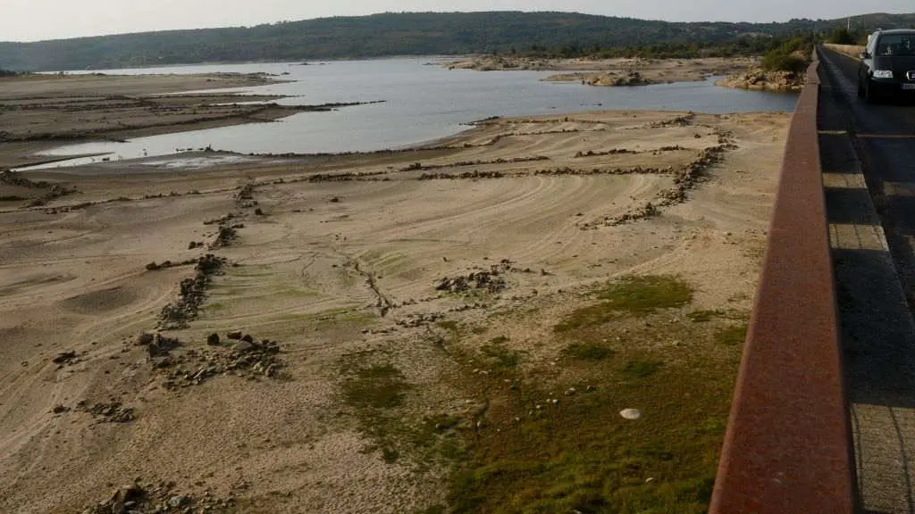 Vista xeral do encoro de Salas o pasado 24 de agosto. (Foto: Rosa Veiga / Europa Press) #encoro #presa #salas #baleirado #hidroel&eacute;ctricas #el&eacute;ctricas #mi&ntilde;osil #confederaci&oacute;nhidrogr&aacute;ficami&ntilde;osil #xunta #medioambiente