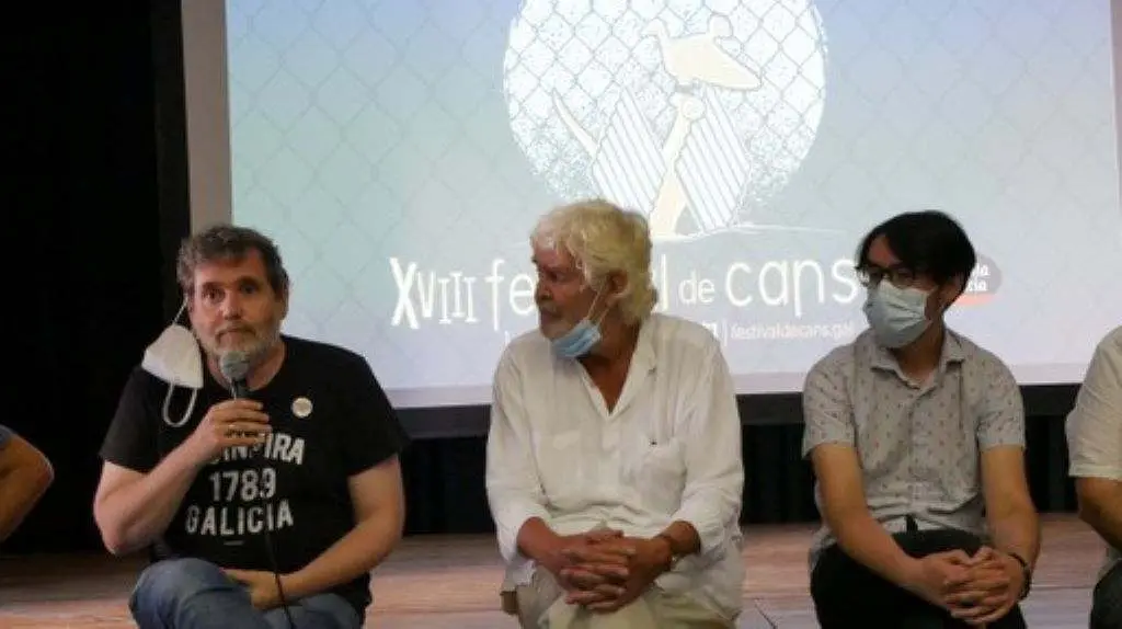 Jorge Coira presentando 'Beiras, vivir 2 veces', xunto ao propio Xos&eacute; Manuel Beiras. (Foto: &Uacute;rsula Casas) #jorgecoira #xos&eacute;manuelbeiras #documental #festivaldecans #cans