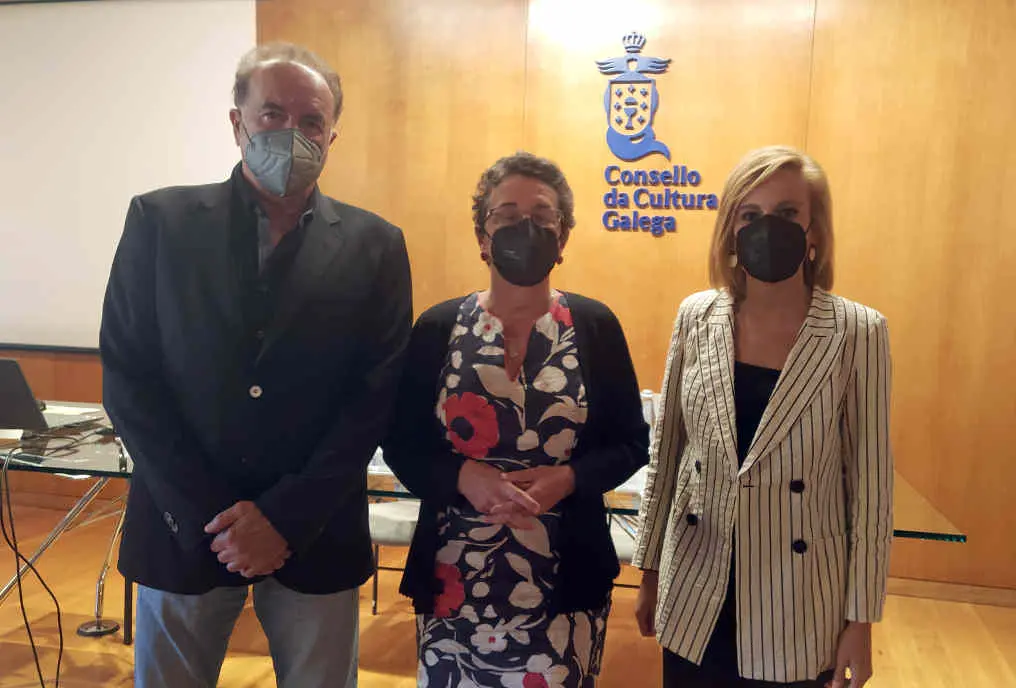 Manuel Quintana Martelo, Rosario &Aacute;lvarez e Paula Cabaleiro. (Foto: CCG)
