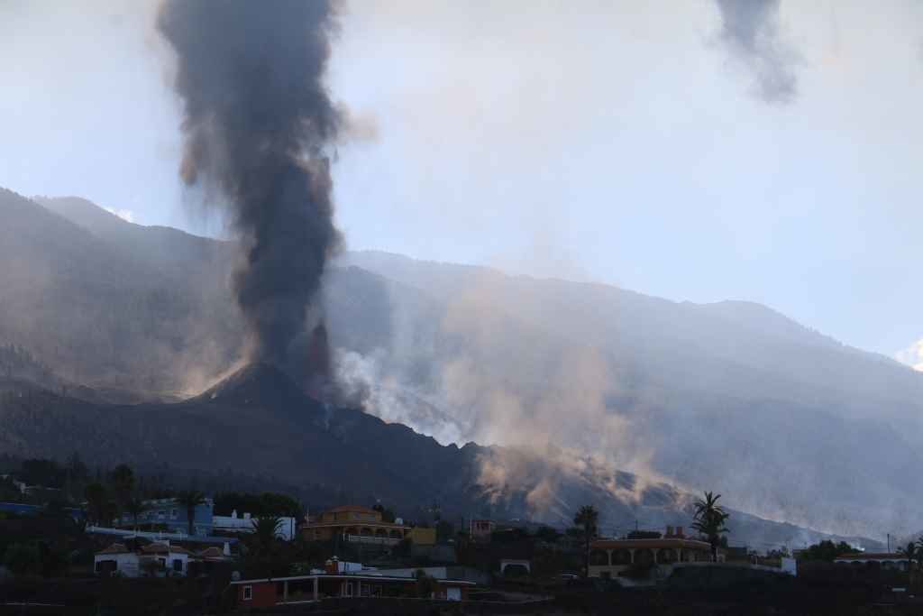 Imaxe do volcán (Foto: Ican)