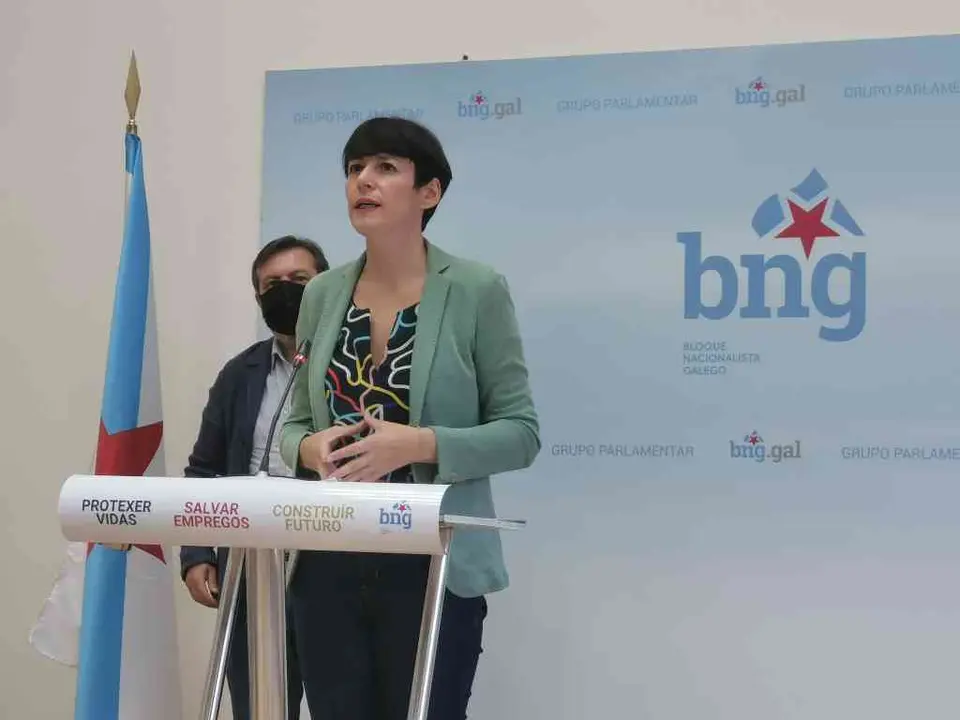 Ana Pont&oacute;n e Lu&iacute;s Bar&aacute;, en rolda de prensa (Imaxe: N&oacute;s Diario)