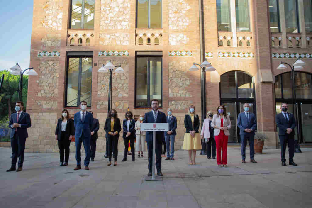 O Executivo catalán en pleno, co presidente Aragonès á cabeza, no aniversario do referendo do 1 de outubro de 2017. (Foto: David Zorrakino / Europa Press)