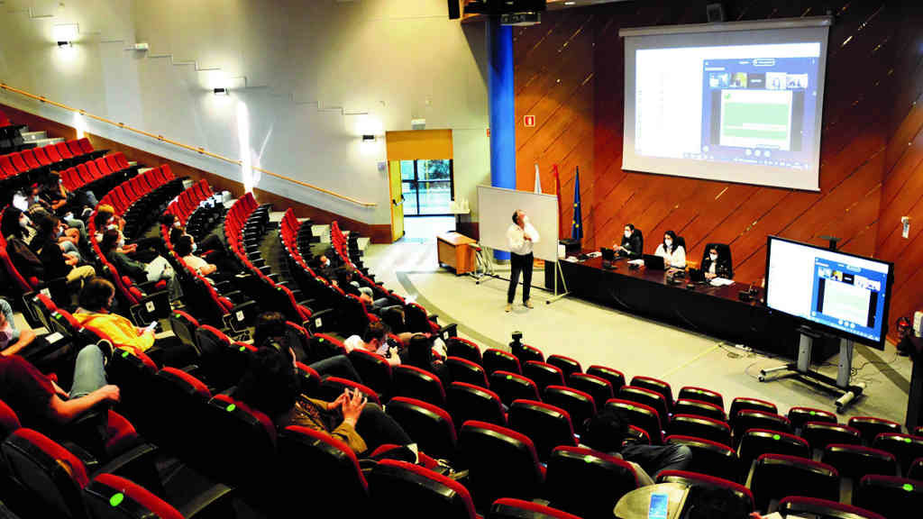 Unha das conferencias realizadas nas xornadas organizadas polo grupo EQ2 da UVigo (UVigo).