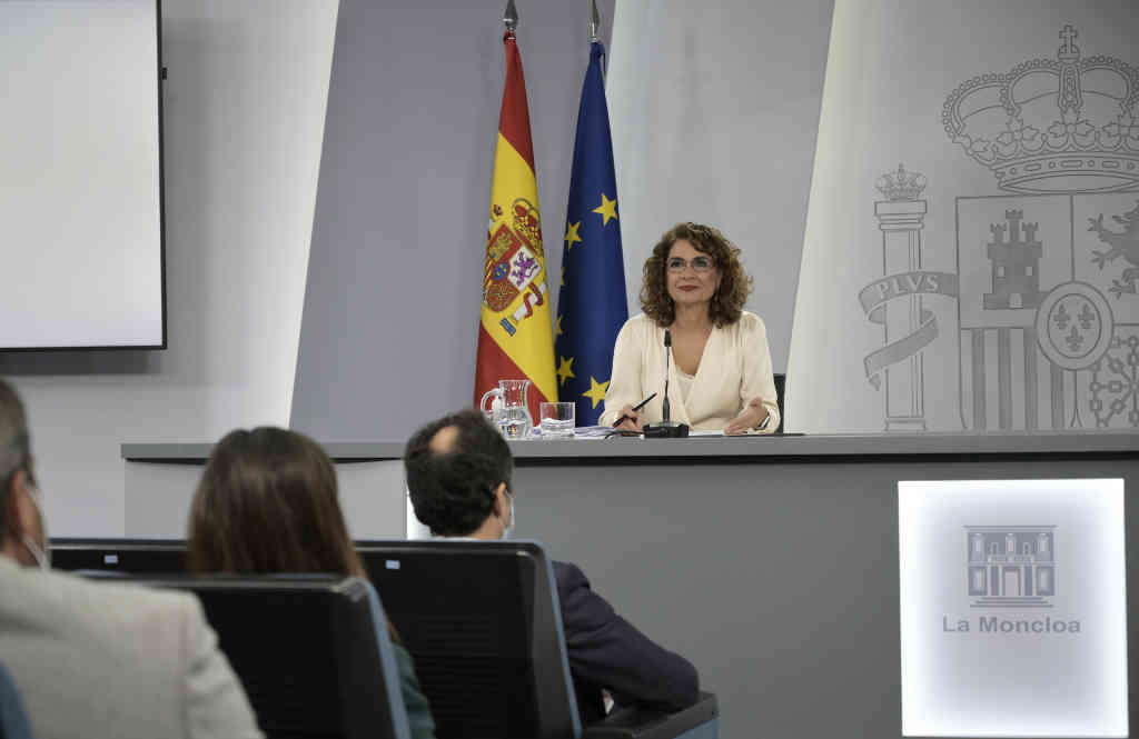 A ministra de Facenda e Función Pública, María Jesús Montero, intervén despois do Consello de Ministras e Ministros. (Foto: Óscar Cañas / Europa Press)