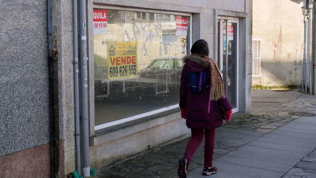 As galegas e galegos destinan, de media, 30% do seu salario á vivenda (Foto: Arxina).