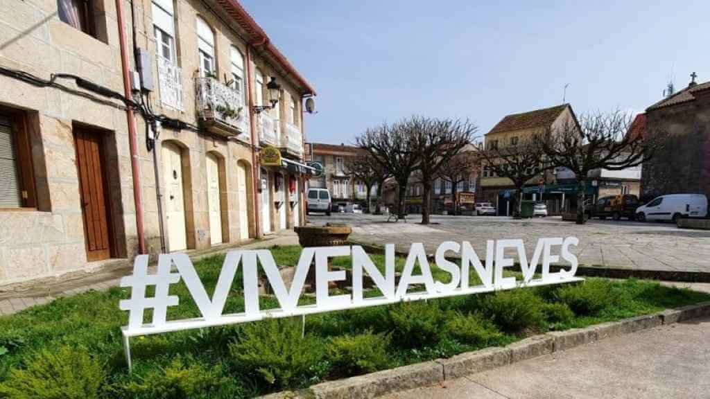 O Concello das Neves busca atraer poboación da man da iniciativa #VivenasNeves (Foto: Concello das Neves).