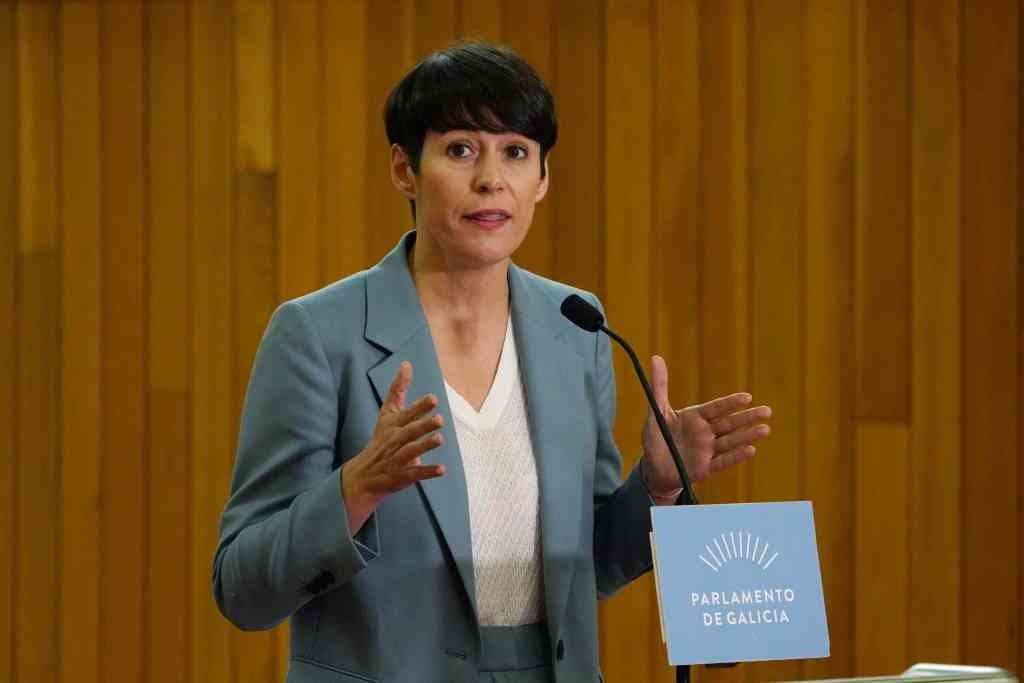 Ana Pontón valora o discurso de Feixoo no Debate do estado da nación (Foto: Álvaro Ballesteros)