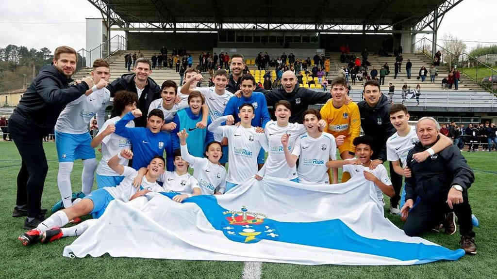 A selección galega masculina Sub 14 no Campo de Oira, Ourense, en 2019 (Foto: RFGF).