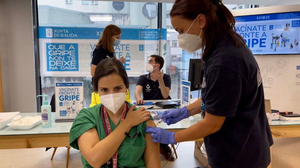 A vacinación contra a gripe comezou na área sanitaria de Ourense e de forma simultánea nas outras seis da Galiza (Foto: Xunta da Galiza).