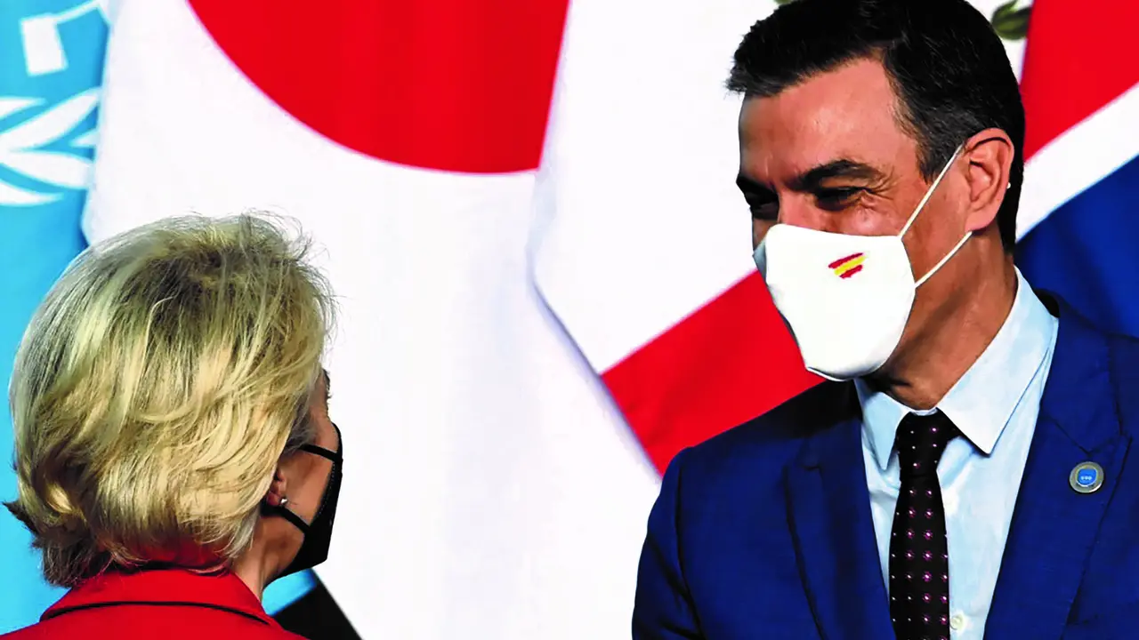 Von der Leyen e S&aacute;nchez coincidiron na COP-26 o pasado 30 (Foto: Borja Puig de la Bellacasa)