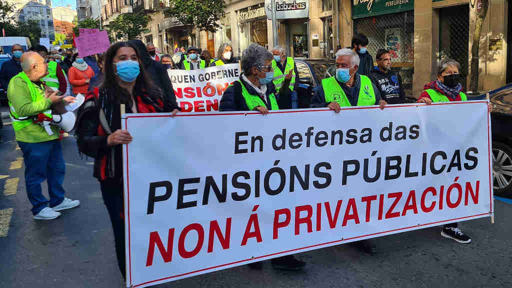 Manifestacion en defensa das pensións en Compostela (Arxina)