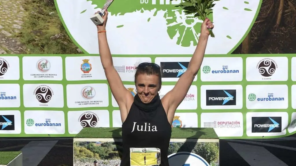 Vaquero, co dorsal 1, finalizou en terceiro posto na edici&oacute;n de 2020 tras 10 anos sen competir (Foto: Trail do Trega).