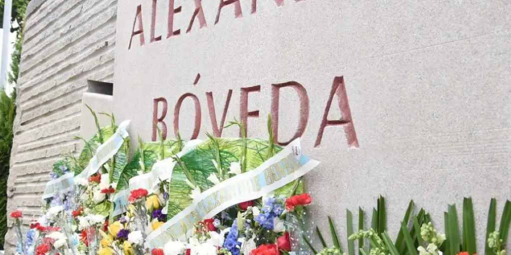 Monumento en memoria de Alexandre B&oacute;veda (Foto: Fundaci&oacute;n Alexandre B&oacute;veda)