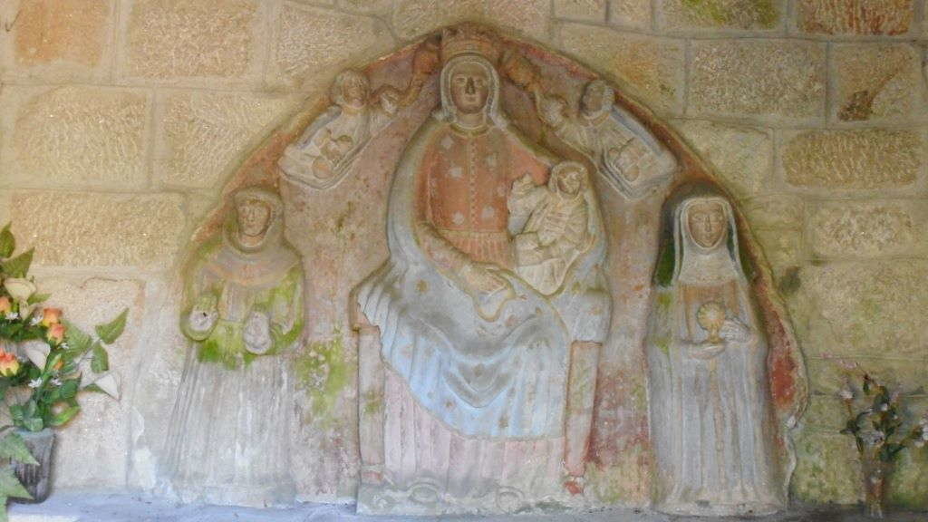 Elemento escultórico no convento de Santa Clara, en Pontevedra. (Foto: Nós Diario)
