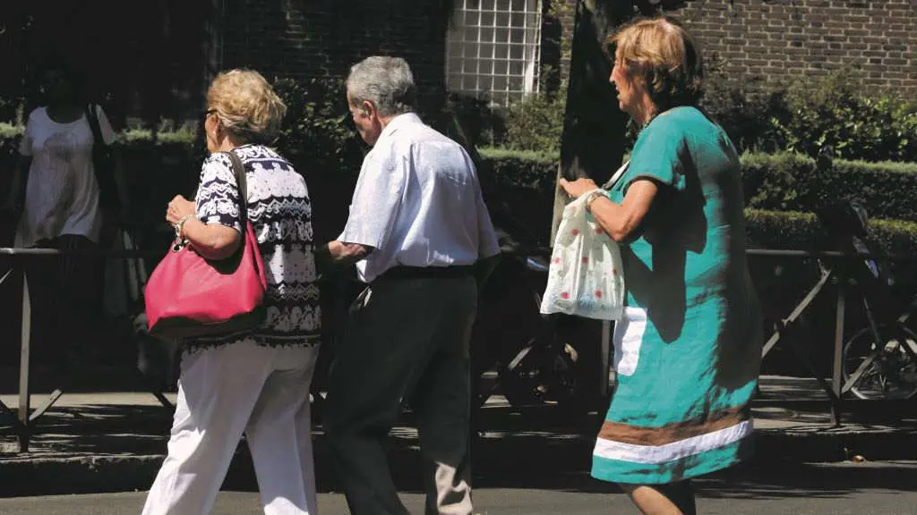 A pobreza impacta de xeito importante nas persoas maiores. (Foto: Europa Press)