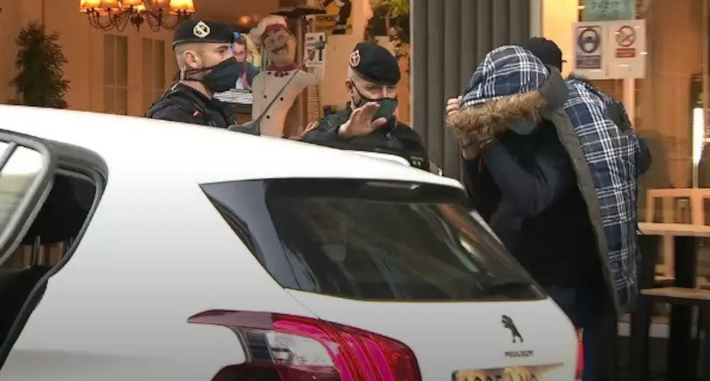 Detenci&oacute;n de Roberto Mart&iacute;n, irm&aacute;n do alcalde do Partido Popular de Sanxenxo.(Foto:TVG)