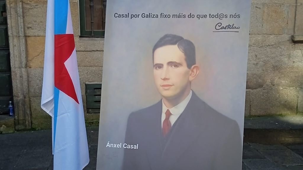 Retrato de Ánxel Casal no acto polo seu 126 aniversario en que se volveu demandar erguer o monumento no seu recordo (Foto: Nós Diario)