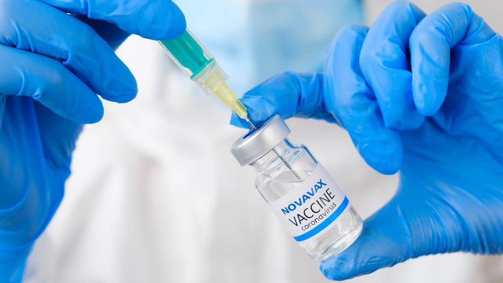 A vacina de Novavax recibe o visto bó da EMA (Foto: vladim_ka).