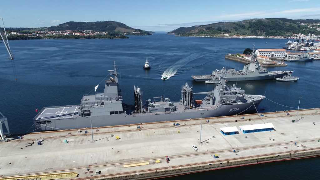O buque AOR 'Stalwart' no porto de Ferrol o pasado maio antes de partir a terras australianas (Foto: Navantia).