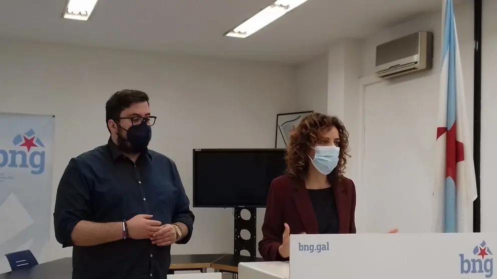 Xabier P. Iglesias e Alexandra Fern&aacute;ndez en rolda de prensa.
