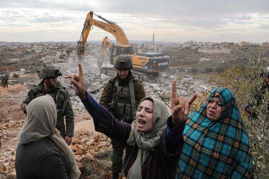 EuropaPress_4169900_filed_28_december_2021_palestinian_territories_hebron_palestinian_woman