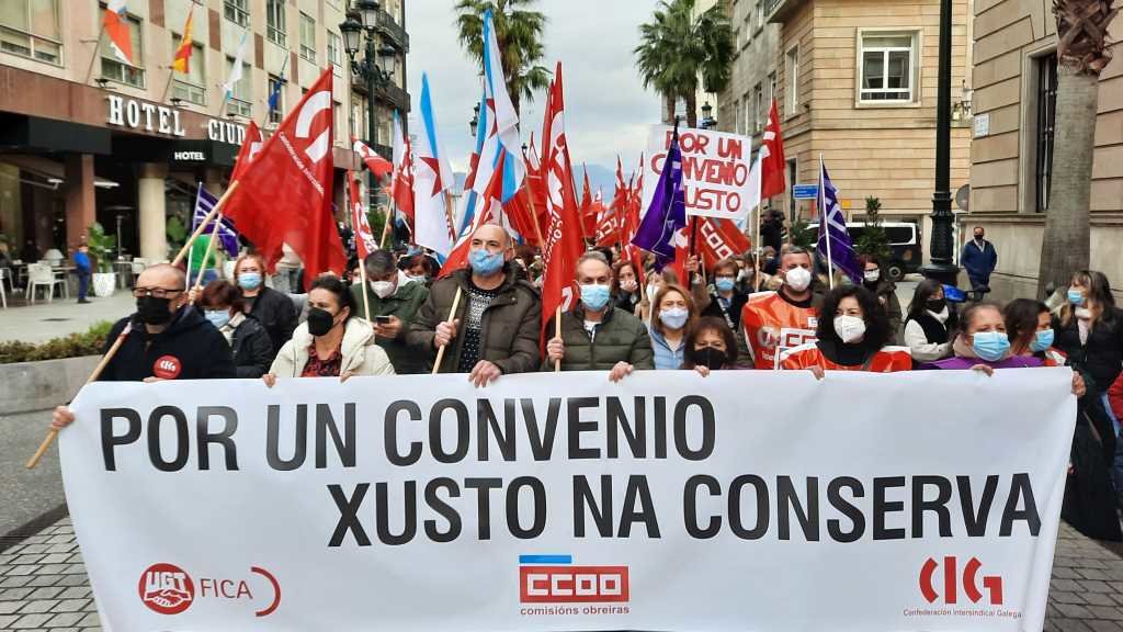 Manifestación do sector conserveiro en Vigo, esta quinta feira (Foto: Pedro Davila / Europa Press).