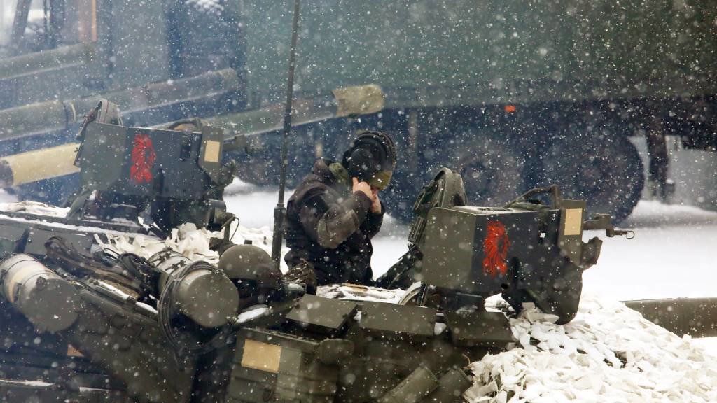 Carros de combate ucraínos realizando manobras militares a pasada semana (Foto: Ukrinform / DPA).