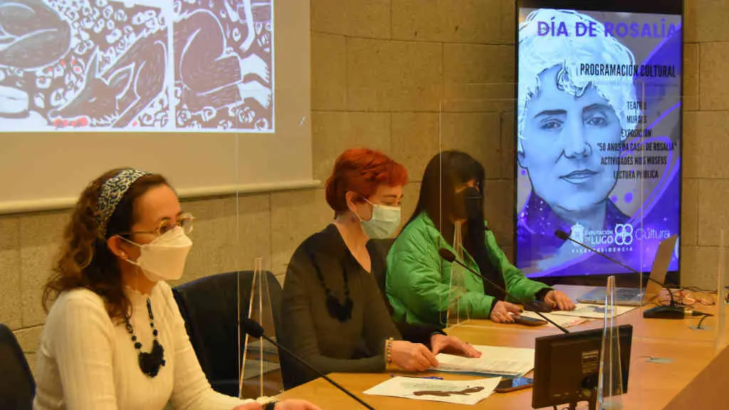 Maite Ferreiro, no centro, xunto a Encarna Lago e Aurelia Balseiro, xerente da Rede Muse&iacute;stica e directora do Museo de Lugo (Foto: Deputaci&oacute;n de Lugo).