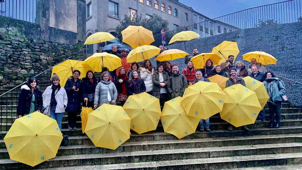 Membros da Asociación Profesional de Guías de Turismo da Galiza en Compostela, hai tres anos (Foto: APIT).