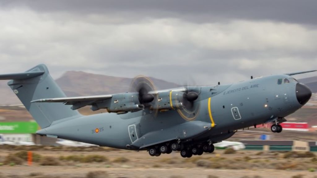 O avión do Exército do Aire ten prevista a súa chegada a Compostela ás 18 horas desta segunda feira.