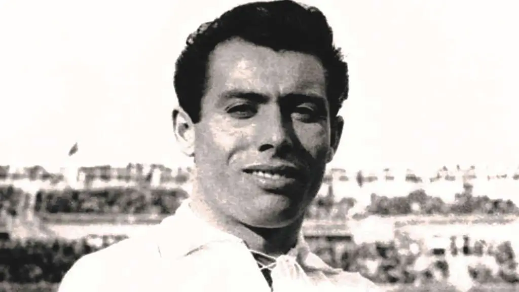 Pah&iacute;&ntilde;o, o mellor dianteiro do seu tempo (1945-55) no conxunto do Estado, foi castigado por pronunciarse politicamente e ler libros de autores rusos (Foto: N&oacute;s Diario).