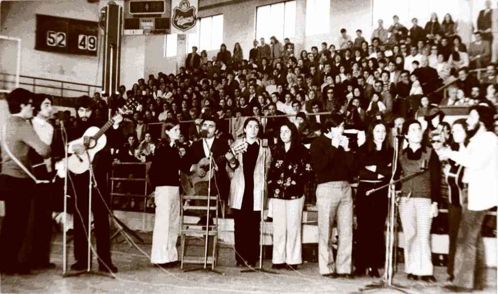 Concerto de Fuxan Os Ventos no pazo dos deportes de Lugo, o 1 de maio de 1973.