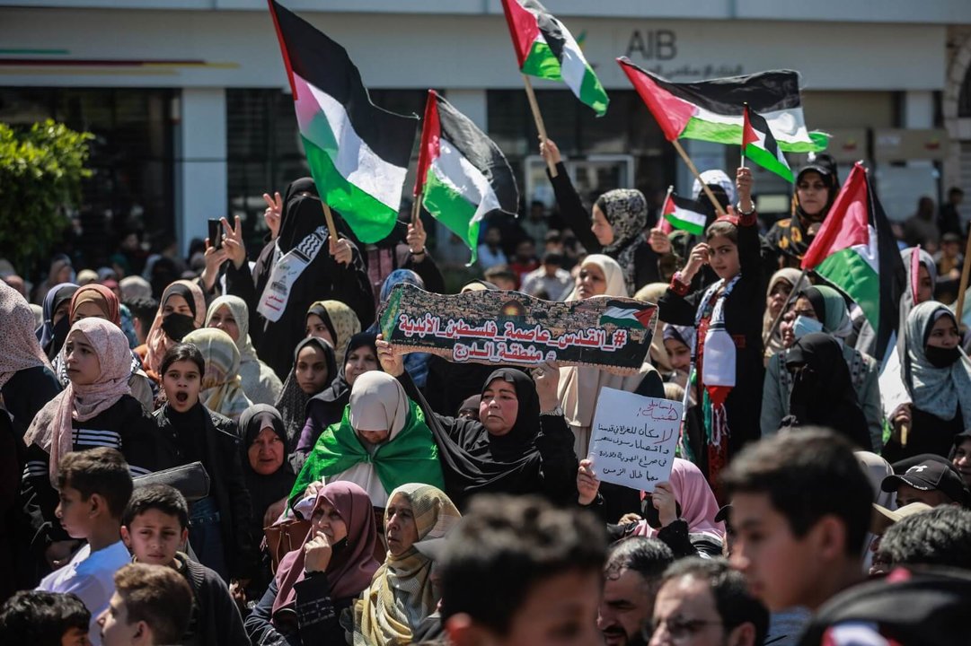 Manifestación da OLP e de Hamás na explanada das Mesquitas, en Xerusalén. (Foto: Mohammed Talatene / dpa)