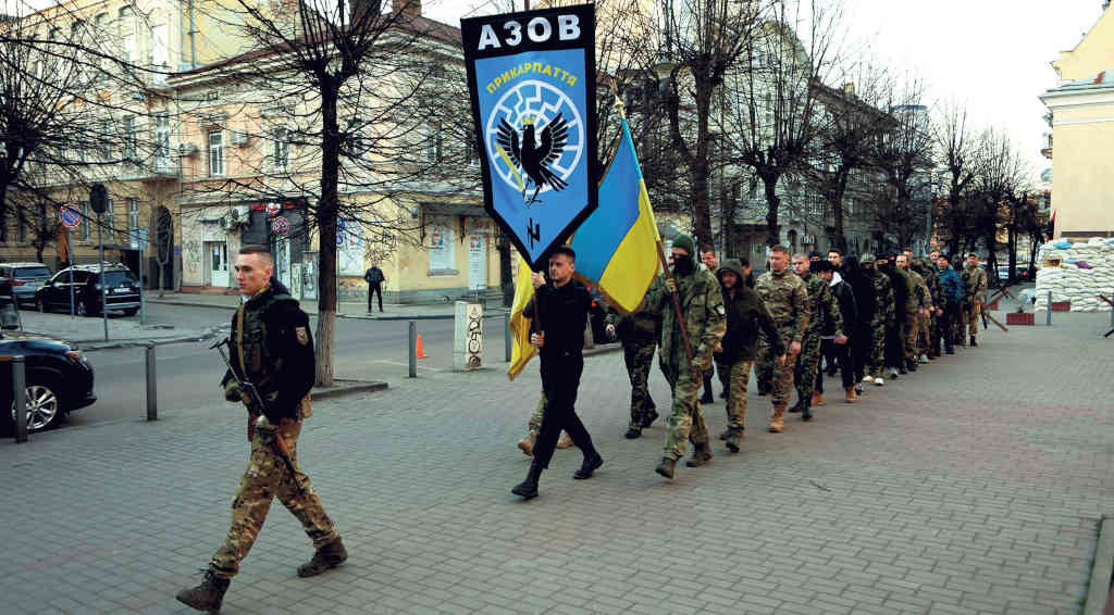 As autoridades do Donbás acusan o Batallón Azov e outros grupos de ultradereita de perpetrar torturas e violacións sistematizadas. (Foto: Yurii Rylchuk / Zuma Press / Contacto Photo)