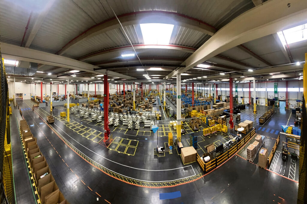 Factoría de Amazon. (Foto: Europa Press)