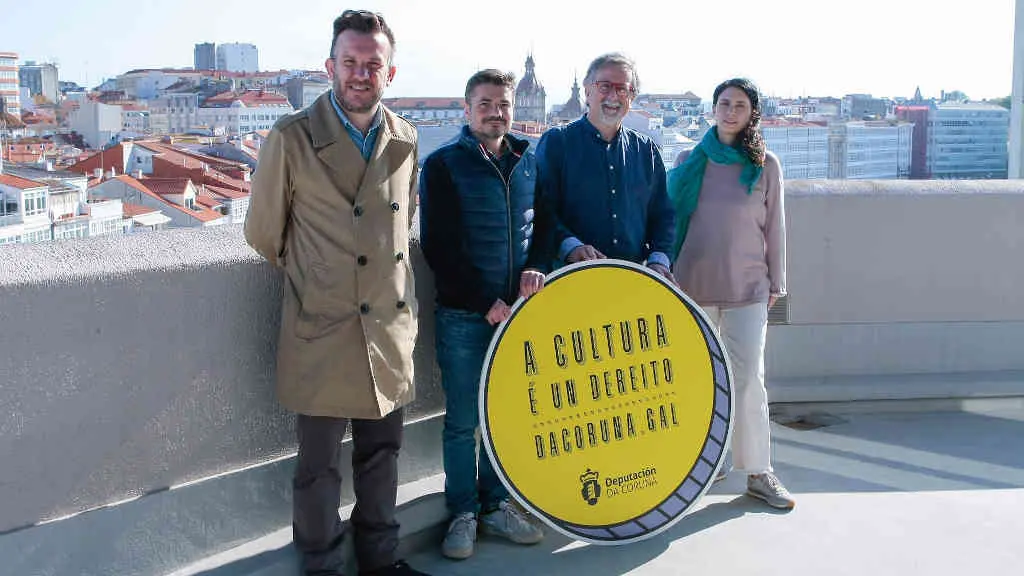 Ux&iacute;o Novo, Ram&oacute;n Vicente, Xurxo Couto e Mar&iacute;a do Carme Galego (Foto: N&oacute;s Diario).