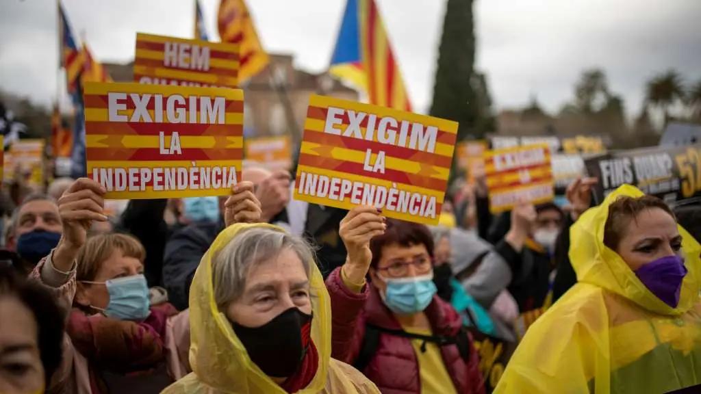 Manifestaci&oacute;n independentista decorrida o pasado 12 de febreiro en Barcelona. (Foto: Lorena Sop&ecirc;na / Europa Press)