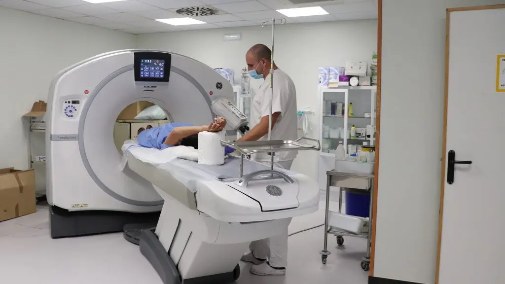 As demoras nas probas diagn&oacute;sticas complican as detecci&oacute;ns temper&aacute;s de cancro e o seguimento de doentes cr&oacute;nicos. (Foto: Europa Press).