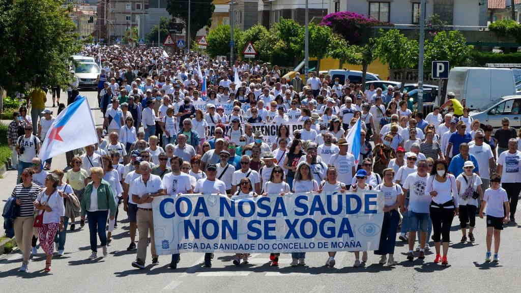 Mobilización da veciñanza do Morrazo este 5 de xuño en Moaña en defensa da sanidade pública. (Foto: Nós Diario).