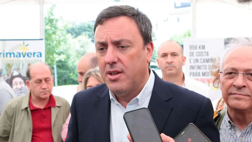 Valent&iacute;n Gonz&aacute;lez Formoso, este domingo, en Sig&uuml;eiro. (Foto: PSdeG)