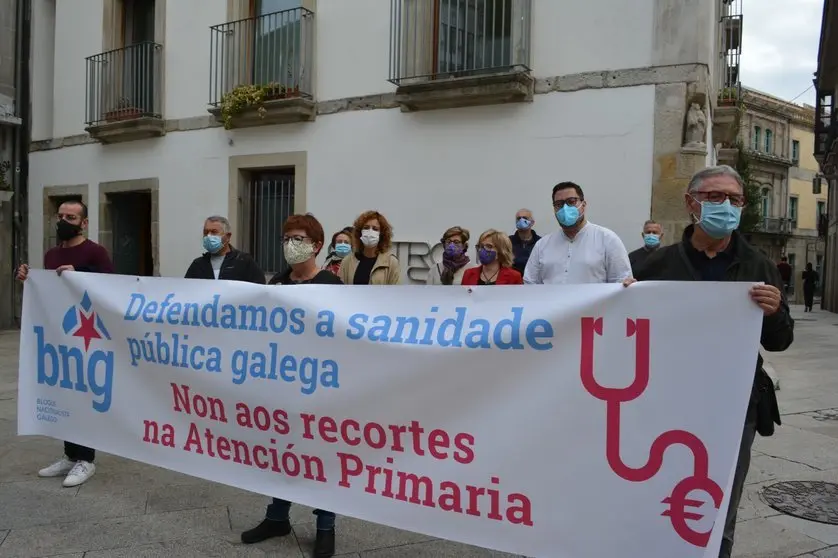 Concentraci&oacute;n a prol da Atenci&oacute;n Primaria en Vigo.