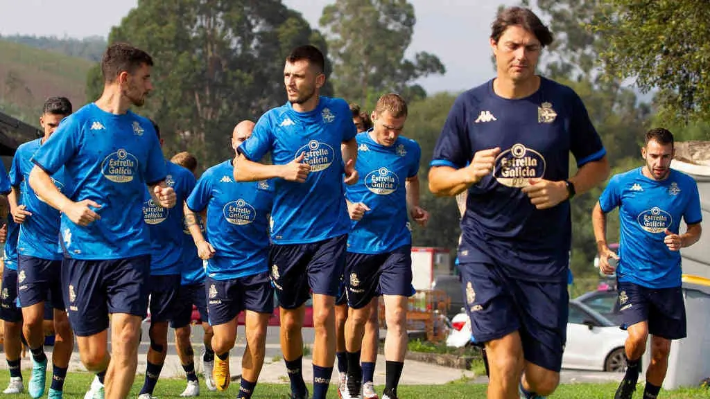 Primeiro adestramento onte do D&eacute;por en Abegondo (Foto: D&eacute;por).