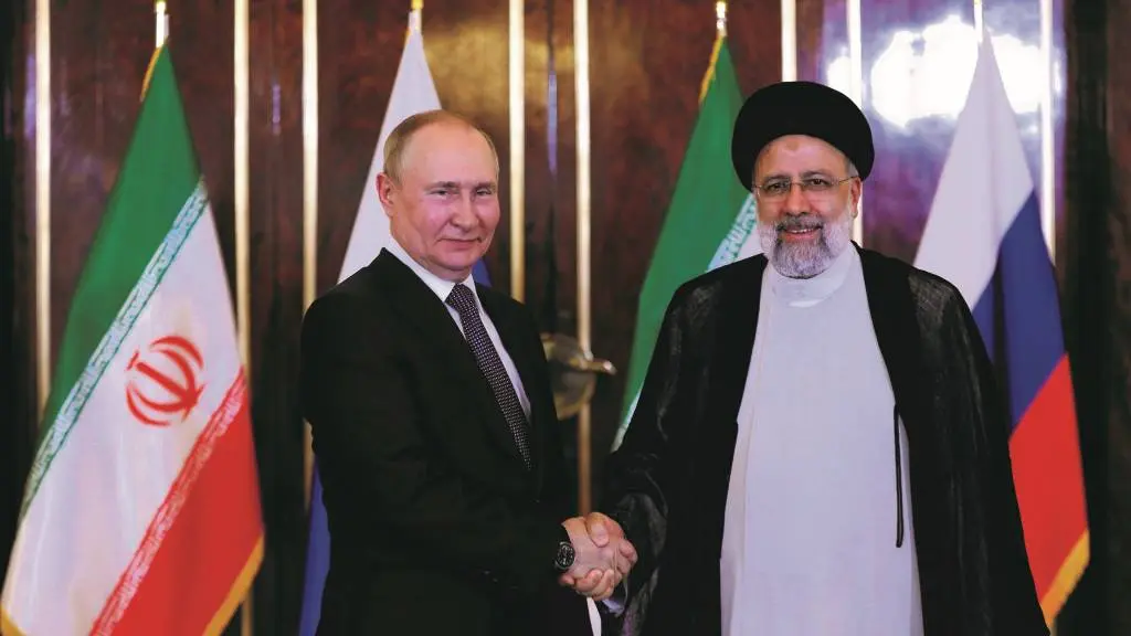 O presidente de Rusia, Vladimir Putin, reuniuse onte en Teher&aacute;n co presidente de Ir&aacute;n, Ebrahim Raisi. (Foto: Iranian Presidency / dpa)