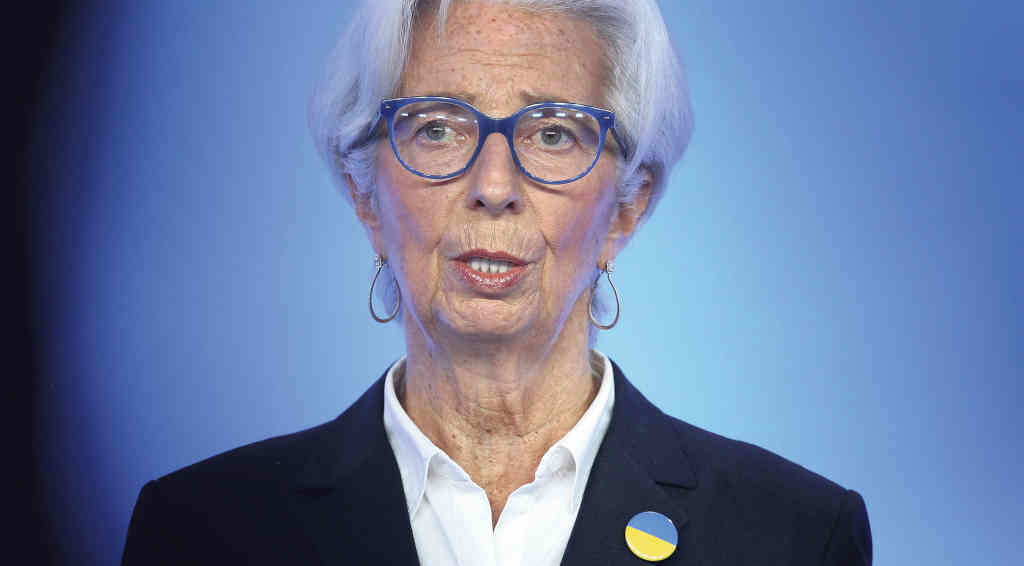 O BCE, entidade liderada por Christine Lagarde, explicou onte as chaves da súa política monetaria. (Foto: Daniel Roland / AFP Pool / dpa)