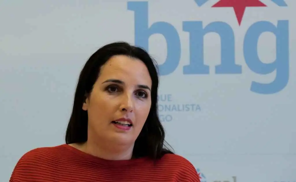A deputada do BNG Mar&iacute;a Albert, en rolda de prensa (Imaxe: Cedida)
