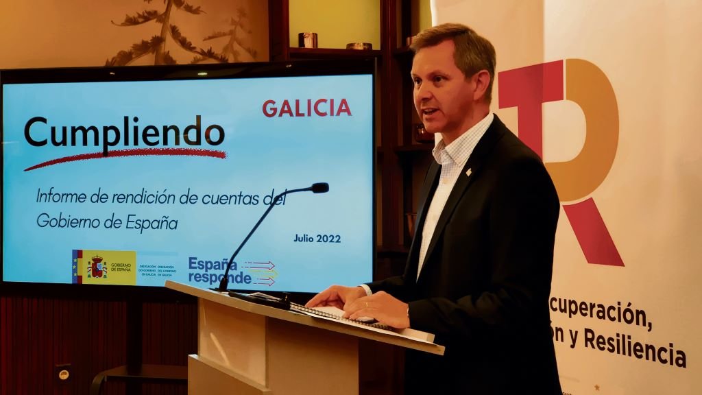 O delegado do Goberno español na Galiza, José Miñóns, presentou o informe de rendición de contas do Executivo estatal coa Galiza. (Foto: Arxina)