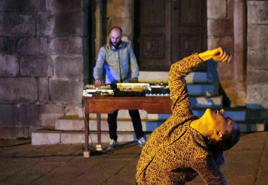 'Give It a Spin' da compa&ntilde;&iacute;a Pisando Ovos.