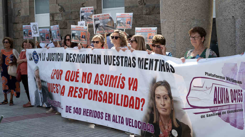 Manifestación das vítimas do Alvia, o pasado 24 de xullo en Santiago de Compostela (Foto: César Arxina / Europa Press)