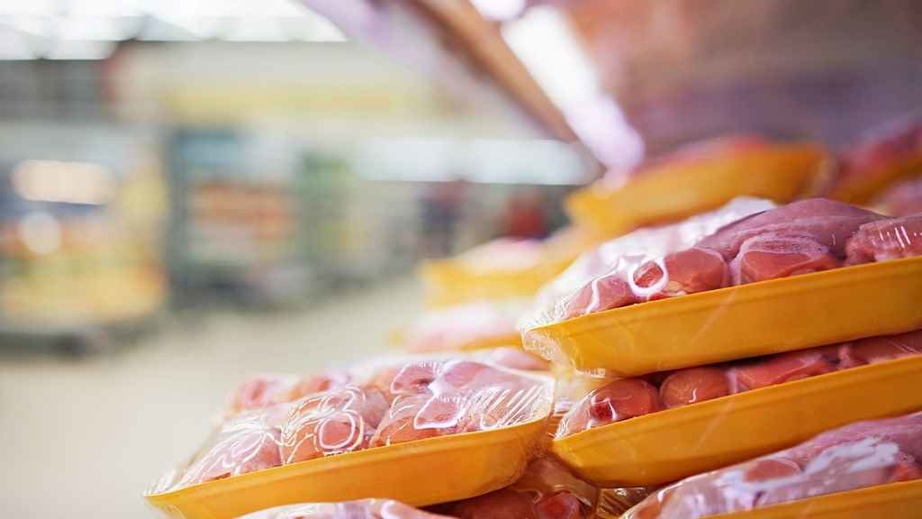 Unións Agrarias denuncia o uso do polo nalgúns supermercados como "reclamo" polo baixo prezo. (Foto: Nós Diario)